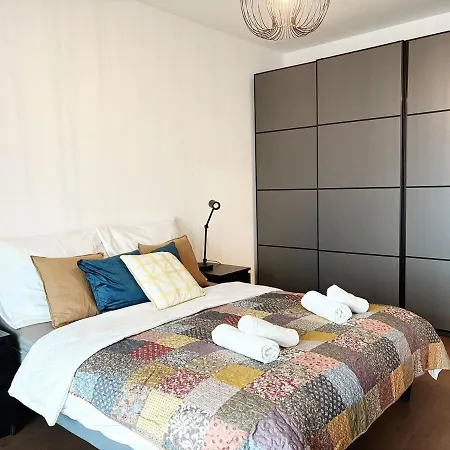 Skyluxe Loft Eurovea Tower Free Parking Apartmán