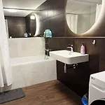 Appartement Skyluxe Loft Eurovea Tower Free Parking Bratislava